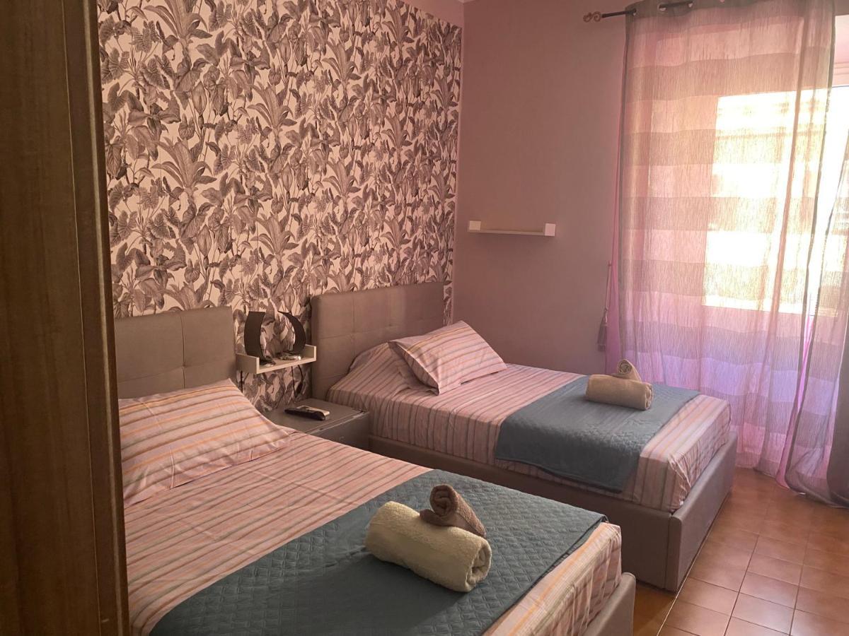 Cozy Apartment 2Bedroom In Center Of روما المظهر الخارجي الصورة